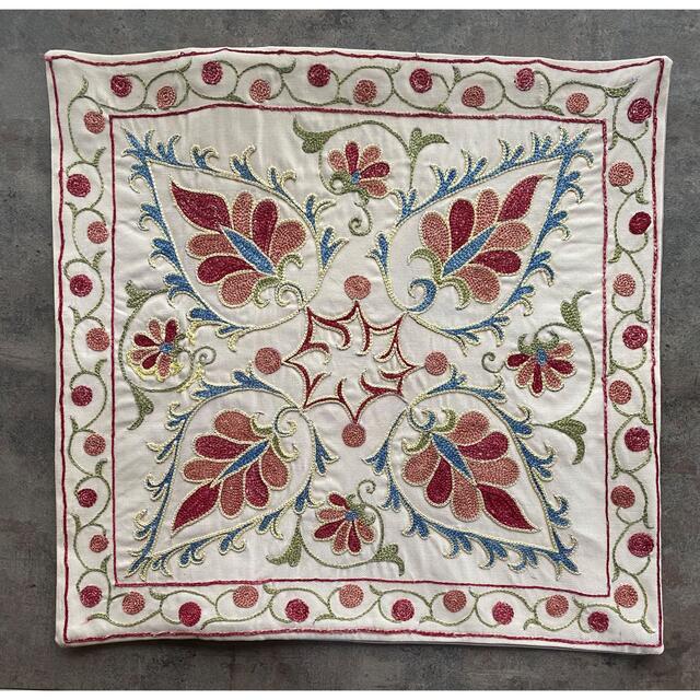 ウズベキスタン製 シルク スザニ刺繍 クッションカバー 45×46 SZN713の