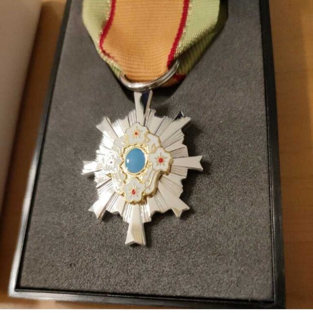 激レア 極美品!】第五級 防衛功労章 第13号賞詞 防衛記念章 勲章