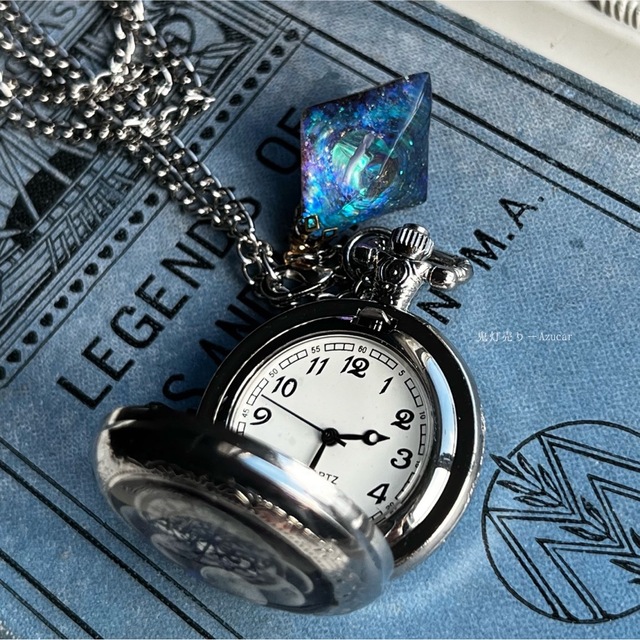 蓄光懐中時計、月の涙を集めて。月の満ち欠け(宇宙フローライト付き