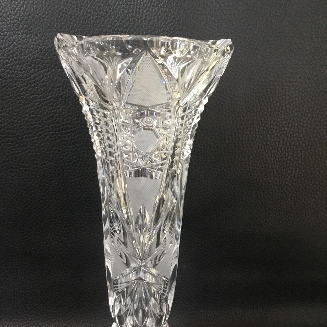 ⭐️超お得⭐️七色の虹☆ボヘミア クリスタルガラス 豪華な花瓶