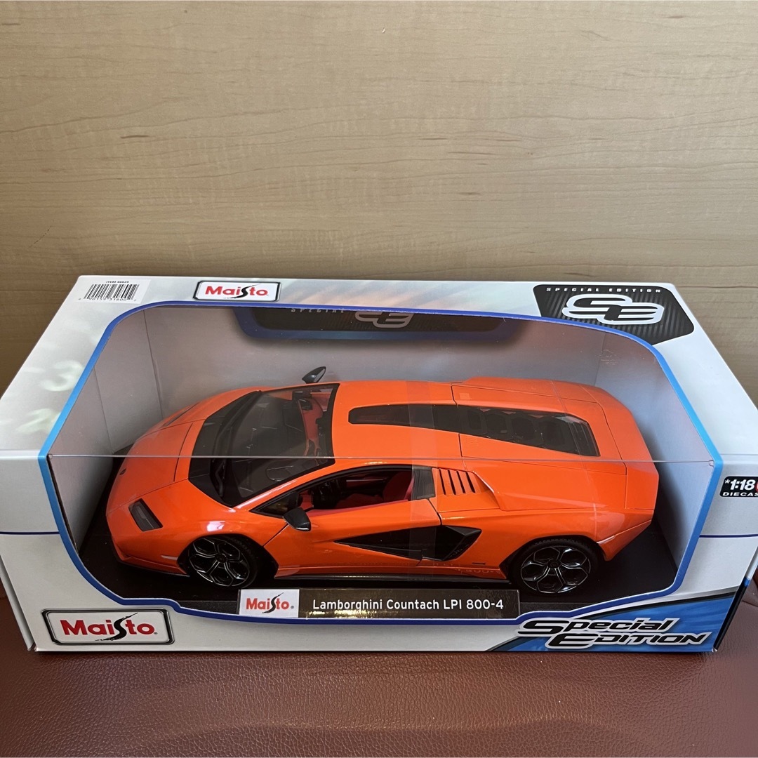 Lamborghini - 新色Maisto マイスト 1/18 ランボルギーニカウンタック