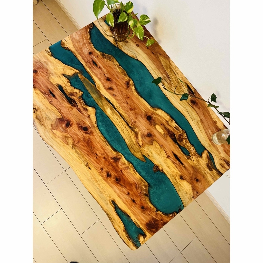 レジンテーブル リバーテーブル デスク エポキシ 貝塚伊吹の通販 by