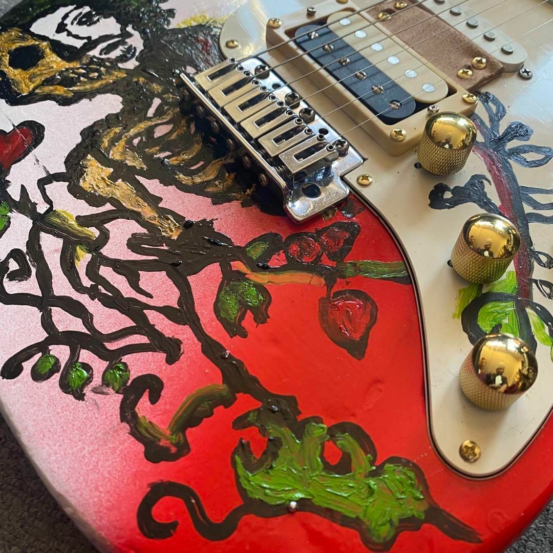 ジミヘンドリックスサイケペイントストラトキャスター！奇抜なデザイン