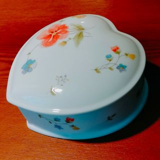 NARUMI（花瓶）のフリマアイテム一覧