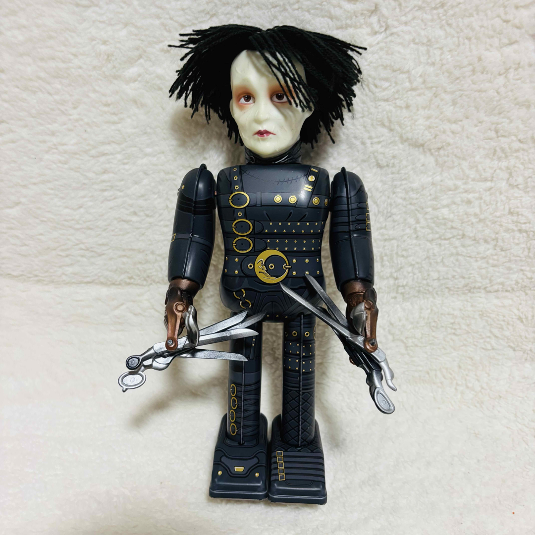 メディコム・トイ ノスタルジックフューチャー シザーハンズ