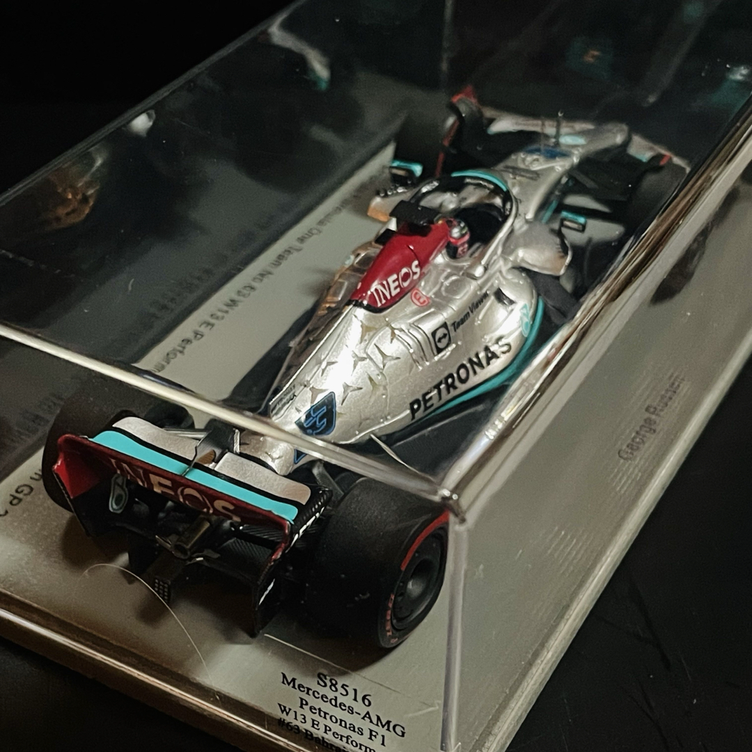 1/43 Spark メルセデスAMG W13 J.ラッセル バーレーンGP