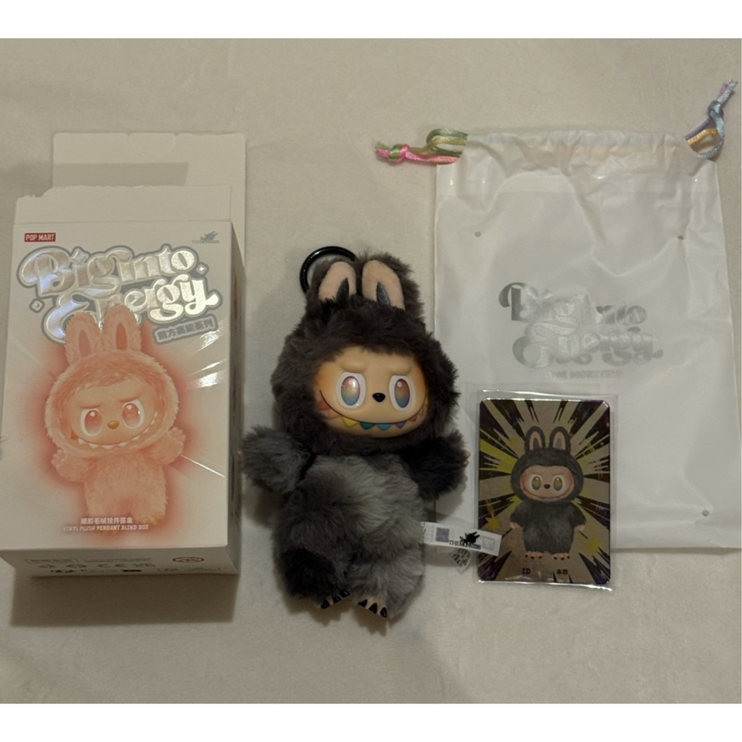 ちいかわサンリオキャラクターズ ぷちミニマスコットと報酬袋ハチワレ