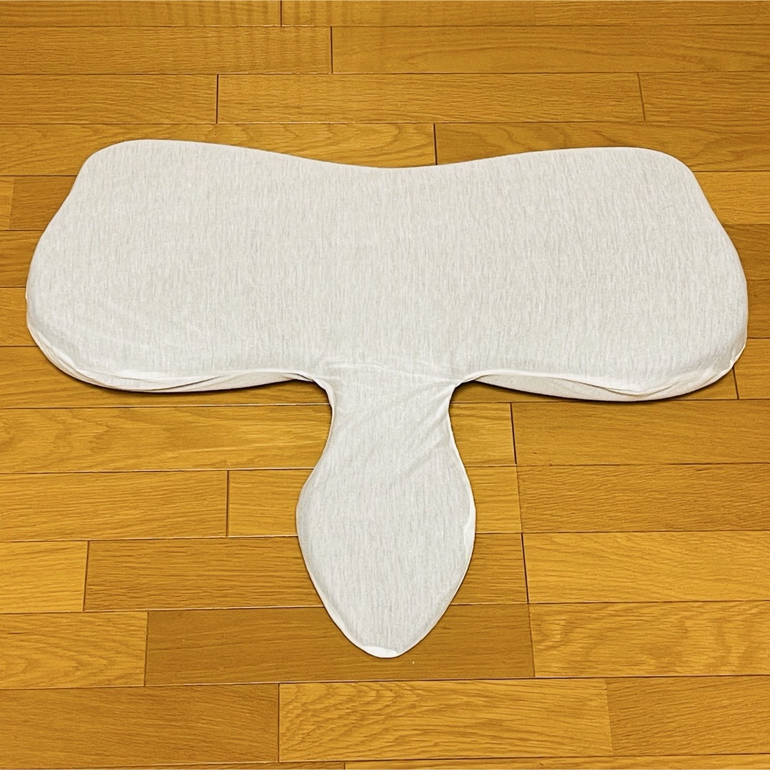 良品】巻き肩ケア 巻き肩まくら RAKUNA ラクナの通販 by りんりん's