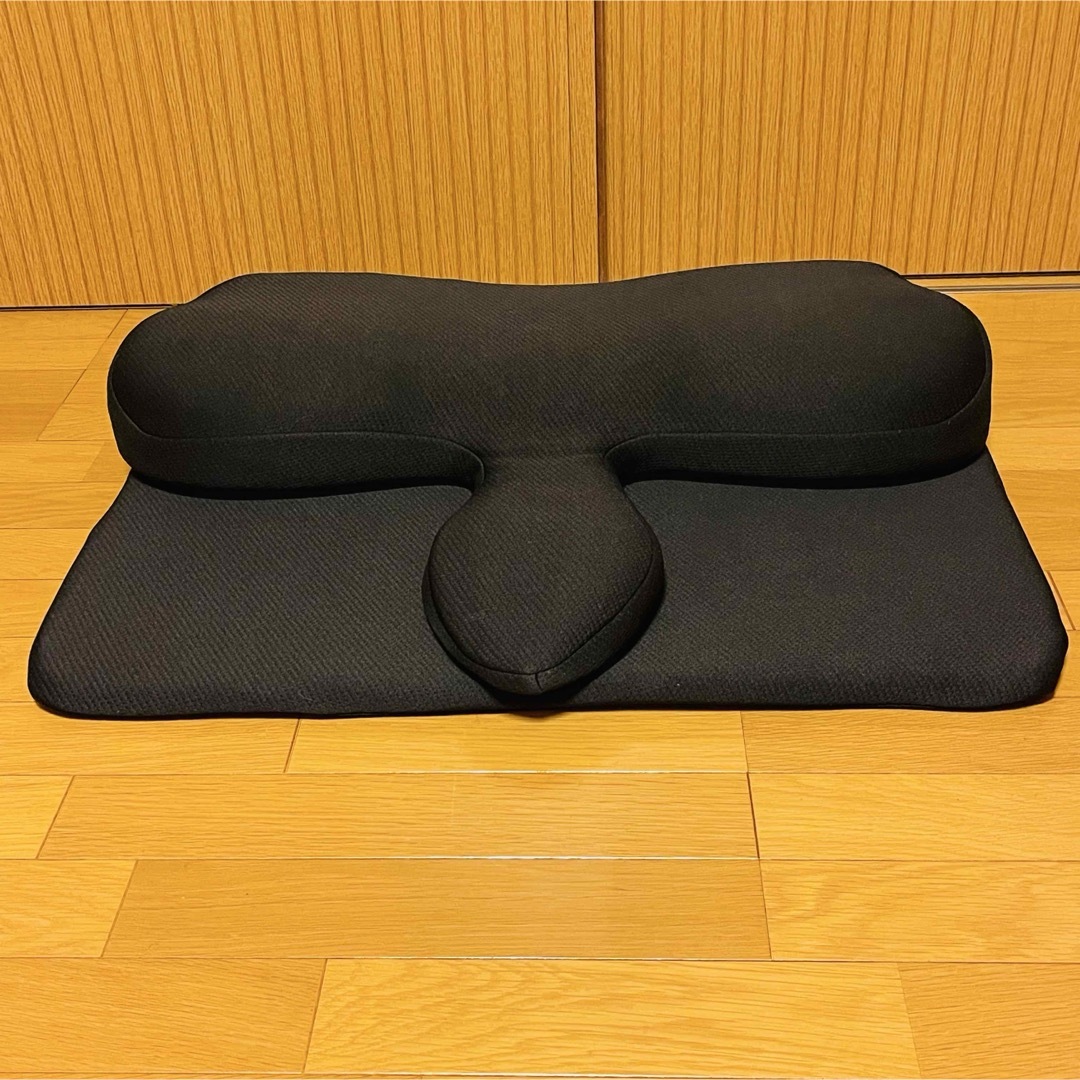 良品】巻き肩ケア 巻き肩まくら RAKUNA ラクナの通販 by りんりん's