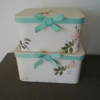 LAURA ASHLEY（ケース/ボックス）のフリマアイテム一覧