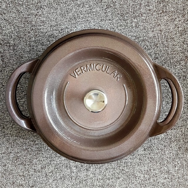 Vermicular - バーミキュラ オーブンポットラウンド 22cm パール