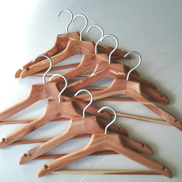 Muji Red Cedar hangersレッドシダー ハンガー10個 Muji Red Cedar