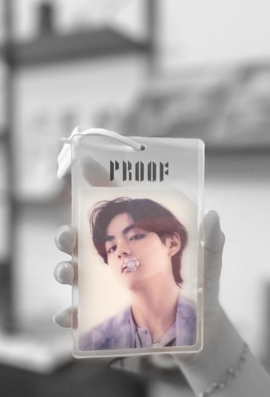 BTS Proof 3D レンチキュラープレミアムカードストラップ（V version