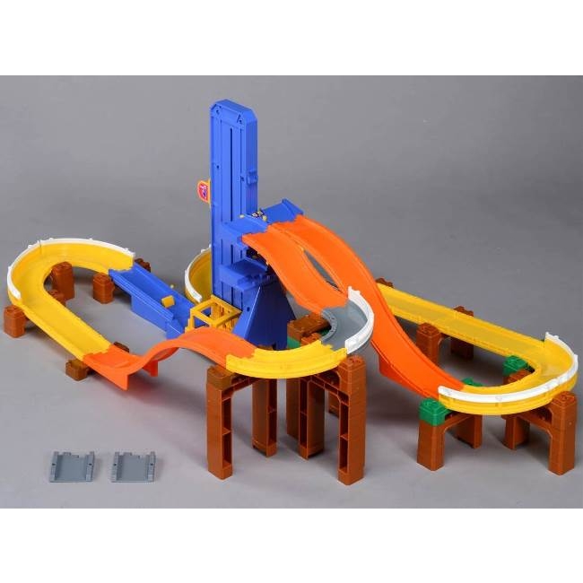 トミカシステム 5WAY ダブルリフトどうろセット(初回版) | HMV&BOOKS