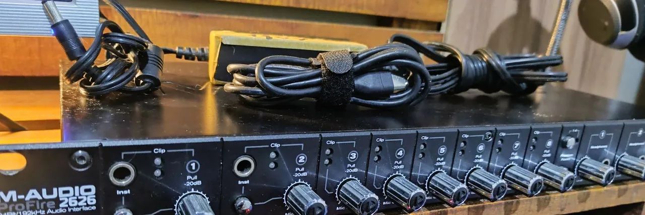 Interface de áudio M-Audio Profire 2626 - Equipamentos e