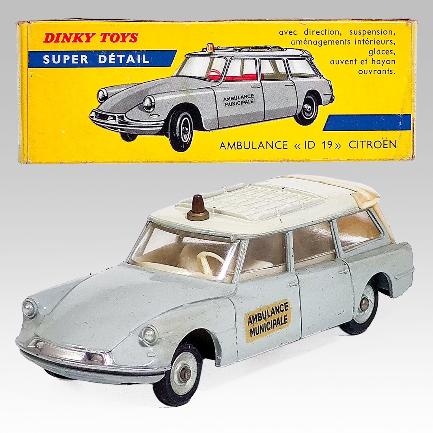 6835］ MECCANO ディンキー 556 シトロエン イデー19 救急車