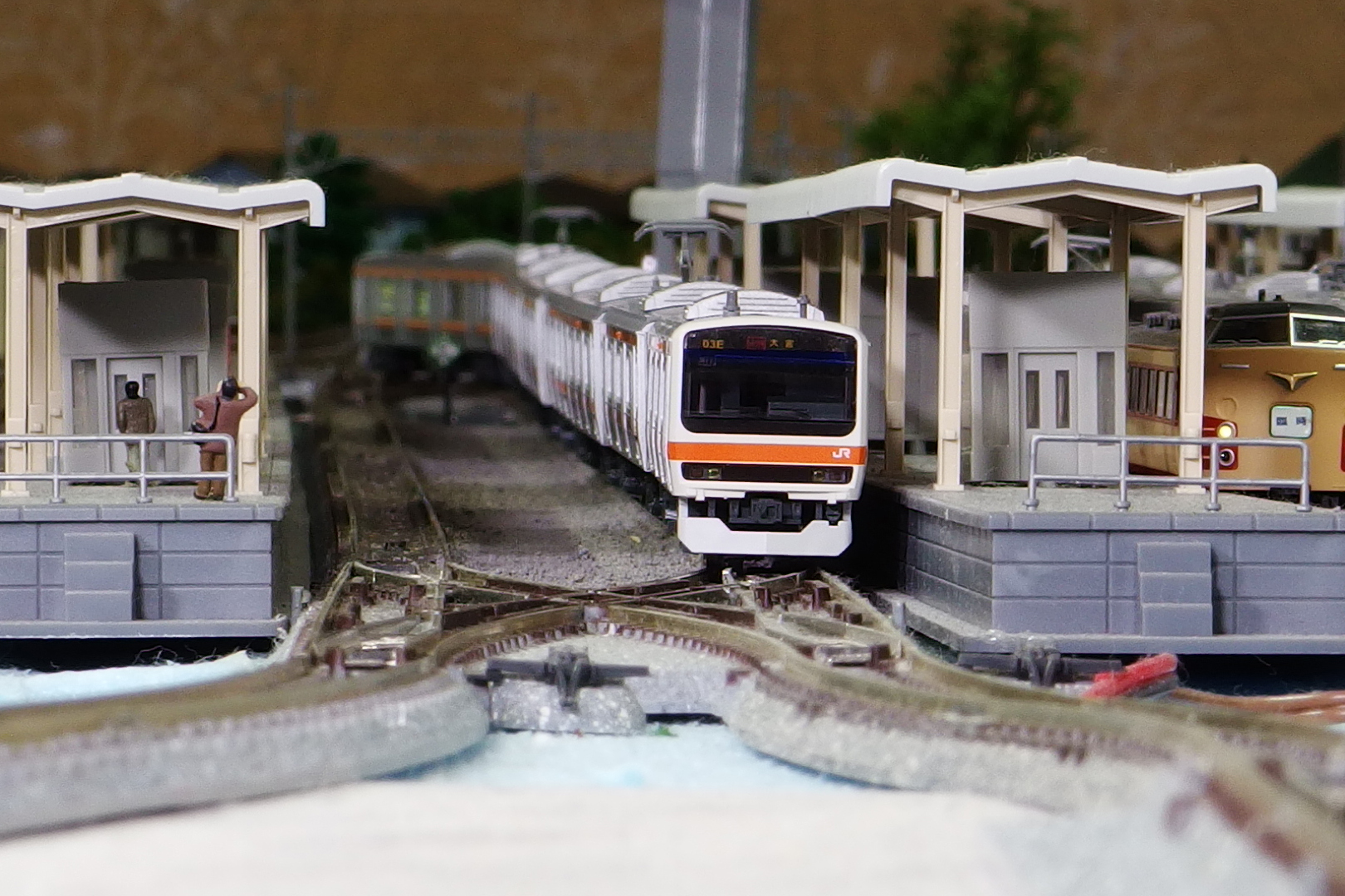 KATO 10-1417 209系500番台 武蔵野線 8両セット 入線: Nゲージ立川駅