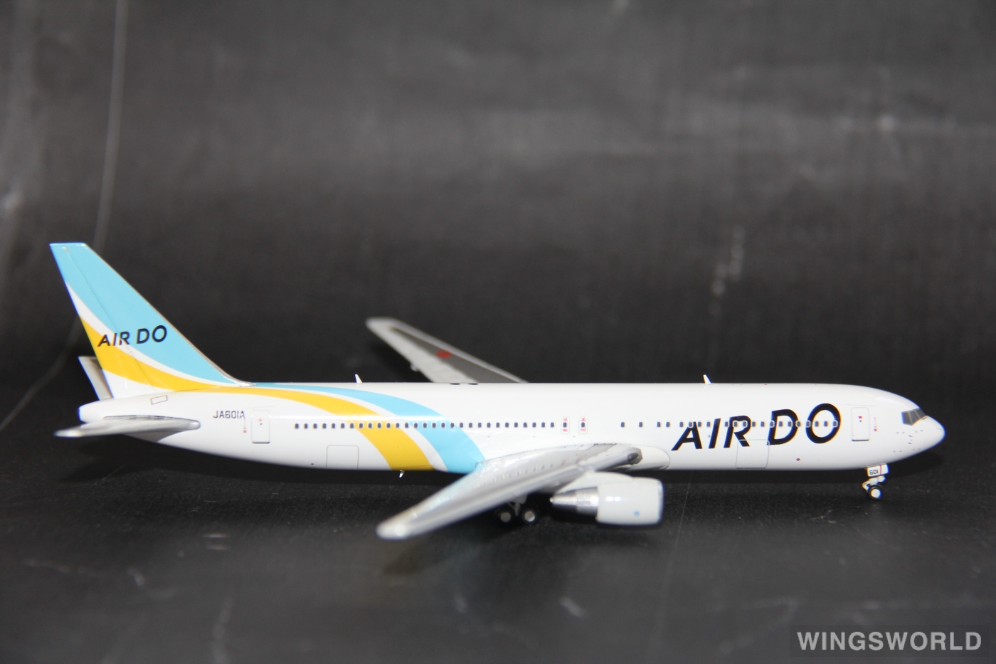航空機・ヘリコプター Gemimi AIRDO B767-300 JA601A 1/400 航空機