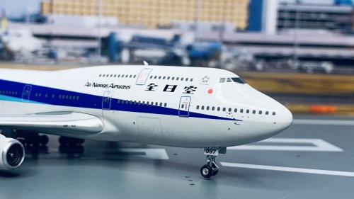 Phoenix 1:400 Boeing 747-400 ANA 全日空PH04372 JA8097 的相册- 飞机