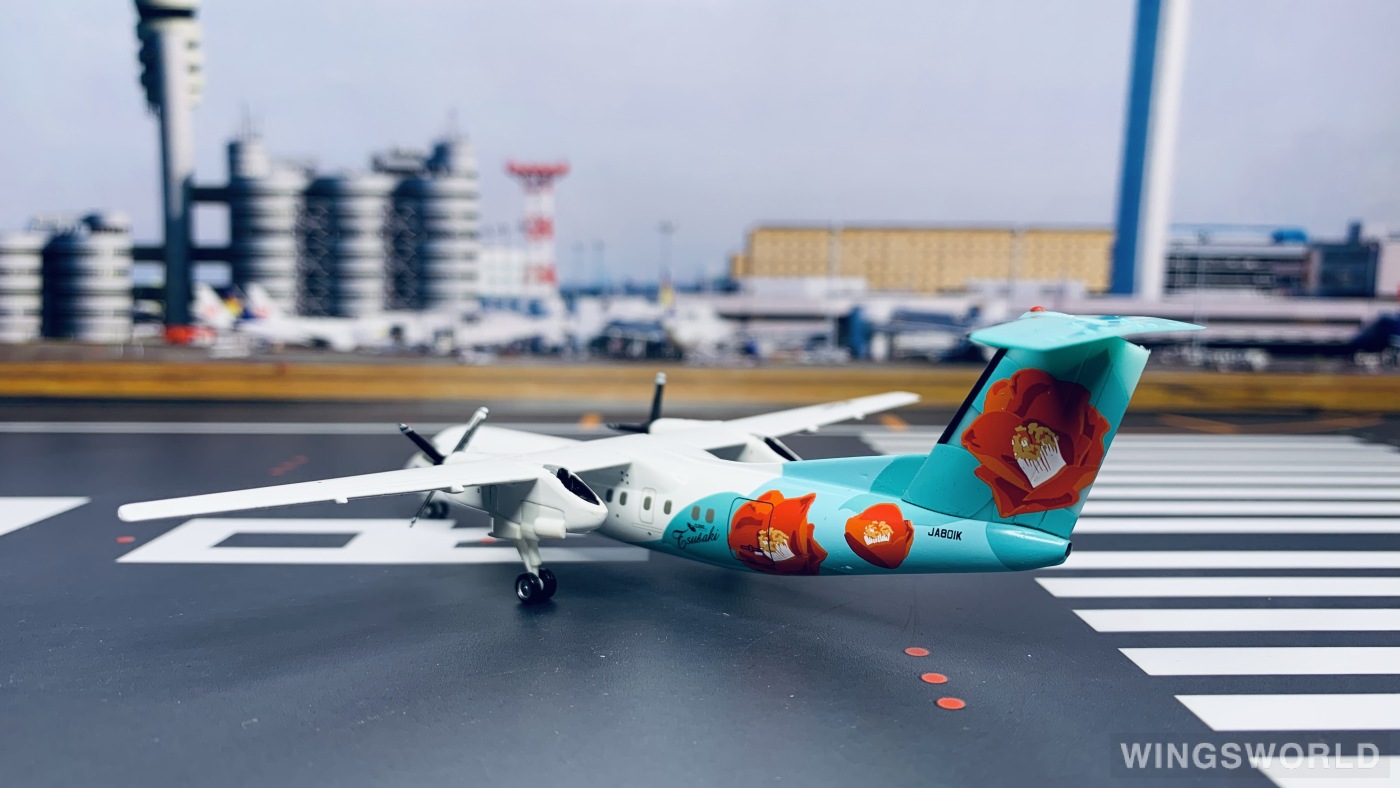 Hogan 1:200 Bombardier Dash 8-300 ANA 全日空DH28001 JA801K 椿