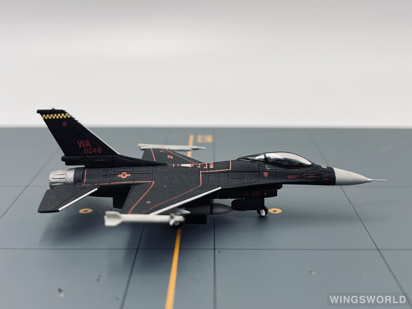 Herpa 1:200 Lockheed Martin F-16 USAF 美国空军571098 89-2048 的