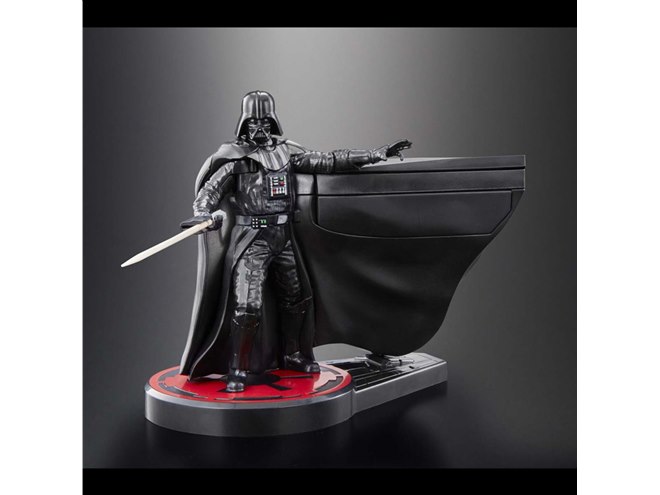 ダース・ベイダー、ライトセーバーを抜くかのごとく「つまようじ