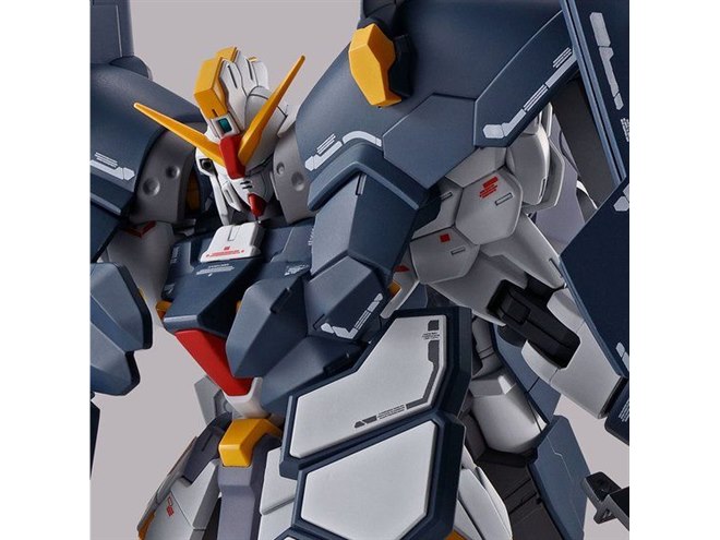 バンダイ、アーマディロ装備の「ガンダムサンドロックEW」MGガンプラ