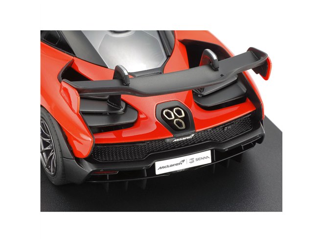 タミヤ「1/24 マクラーレン セナ」完成モデルの「オレンジ」を発表