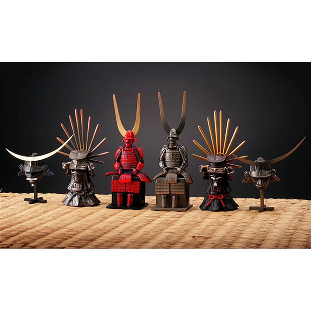 海洋堂、武将の甲冑を精密に再現した「miniQ 戦国甲冑コレクション