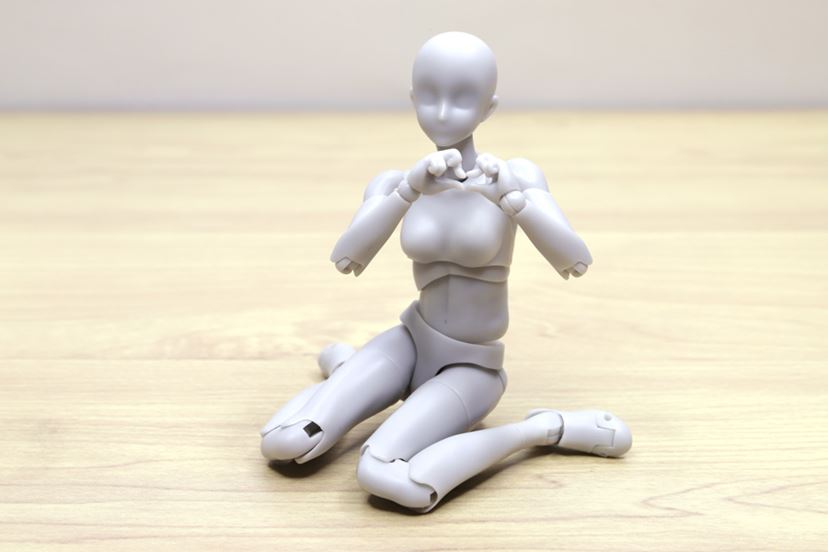 プロ漫画家の感想は？ デッサン用フィギュア「ボディくん/ボディちゃん