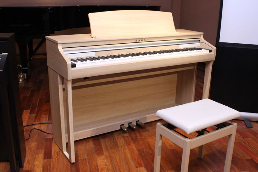 オーディオ的進化を遂げるカワイ電子ピアノ！ オンキヨー共同開発の