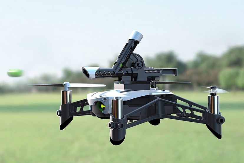 Parrotが新ミニドローンを発表！ 物をつかめる「Mambo」とX翼の「Swing