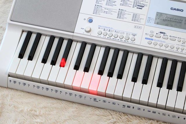 カシオ Casiotone 光ナビゲーションキーボード LK-515 価格比較 - 価格.com
