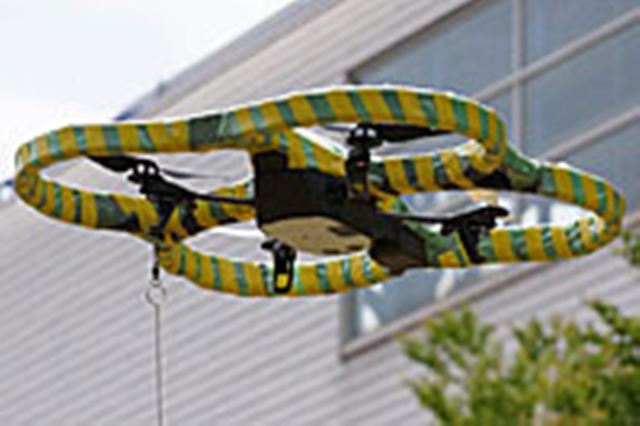 Parrot AR.Drone 2.0 Elite Edition 価格比較 - 価格.com