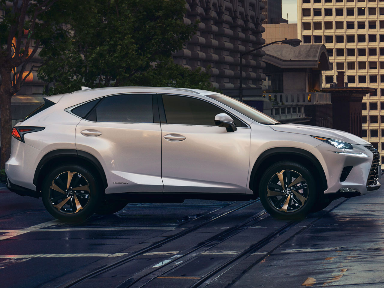 レクサス NX 2014年モデル NX200t F SPORTの価格・性能・装備