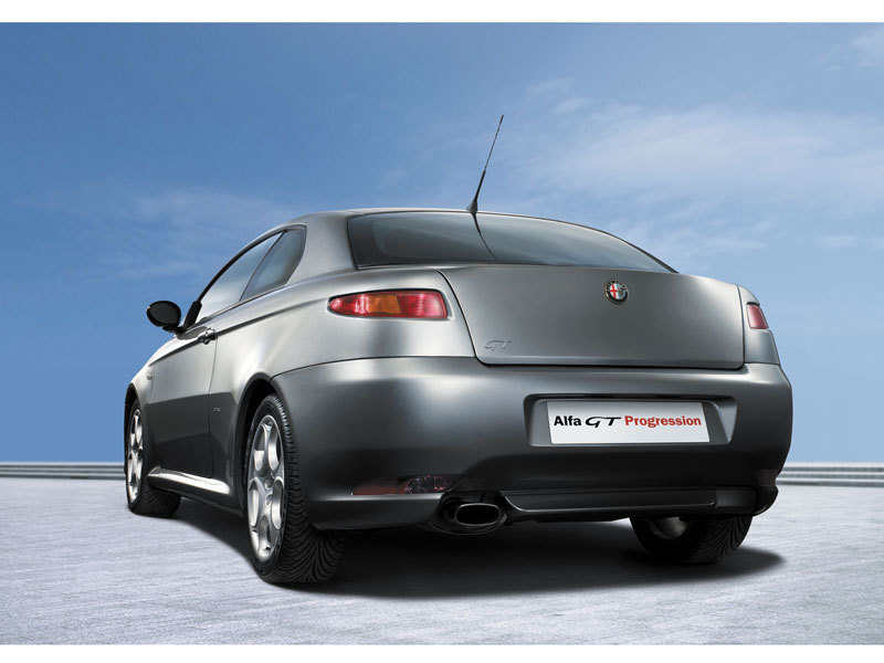 アルファロメオ アルファGT 2004年モデル 2.0 JTS セレスピード