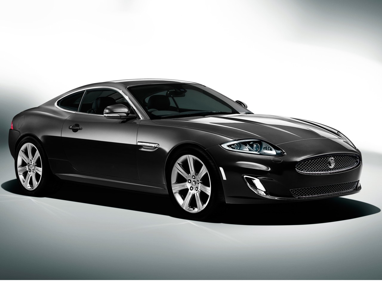ジャガー XK 2006年モデル XKR コンバーチブルの価格・性能・装備