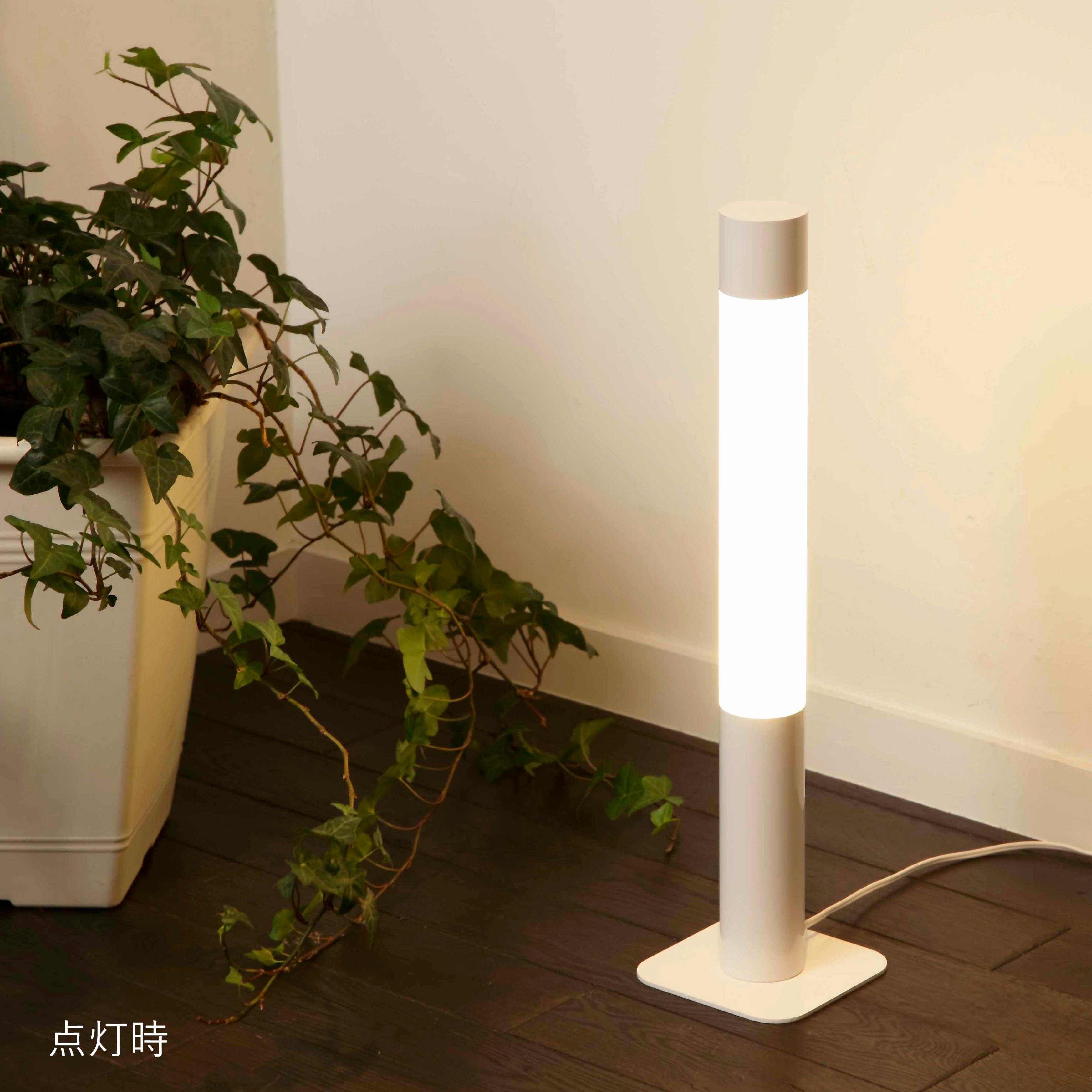 オリンピア照明 MotoM フロアスタンド 直接光 MST02 白 | 屋内照明