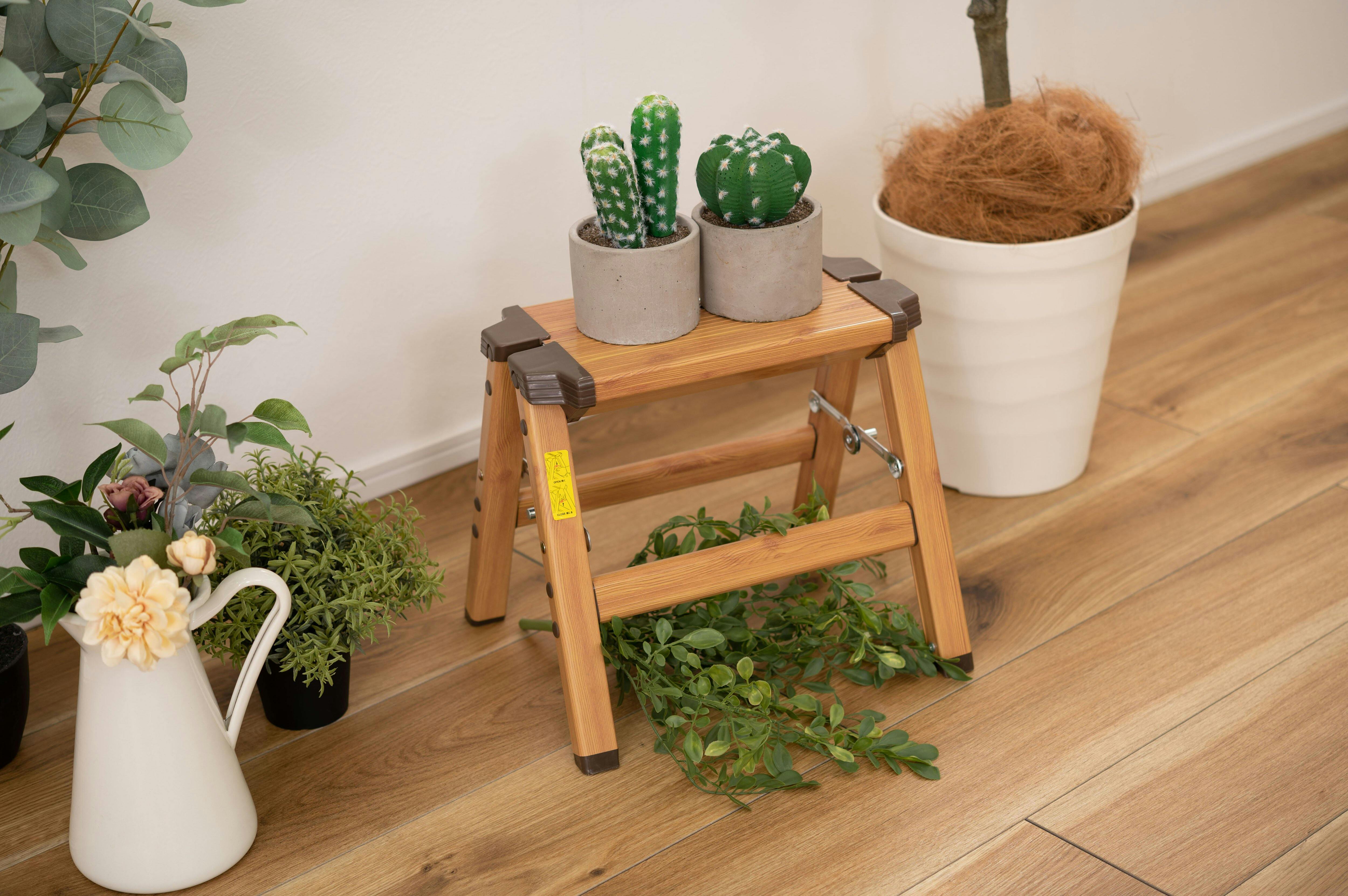 東谷 Room Essence ステップスツール 脚立 ブラウン Size：33.5×28×29