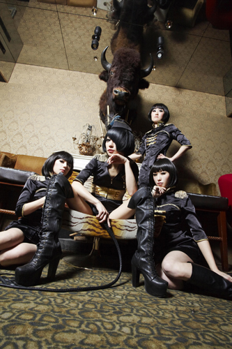 キノコホテル、単独ツアー開催&1stが新装丁でアナログ化 - News - OTOTOY