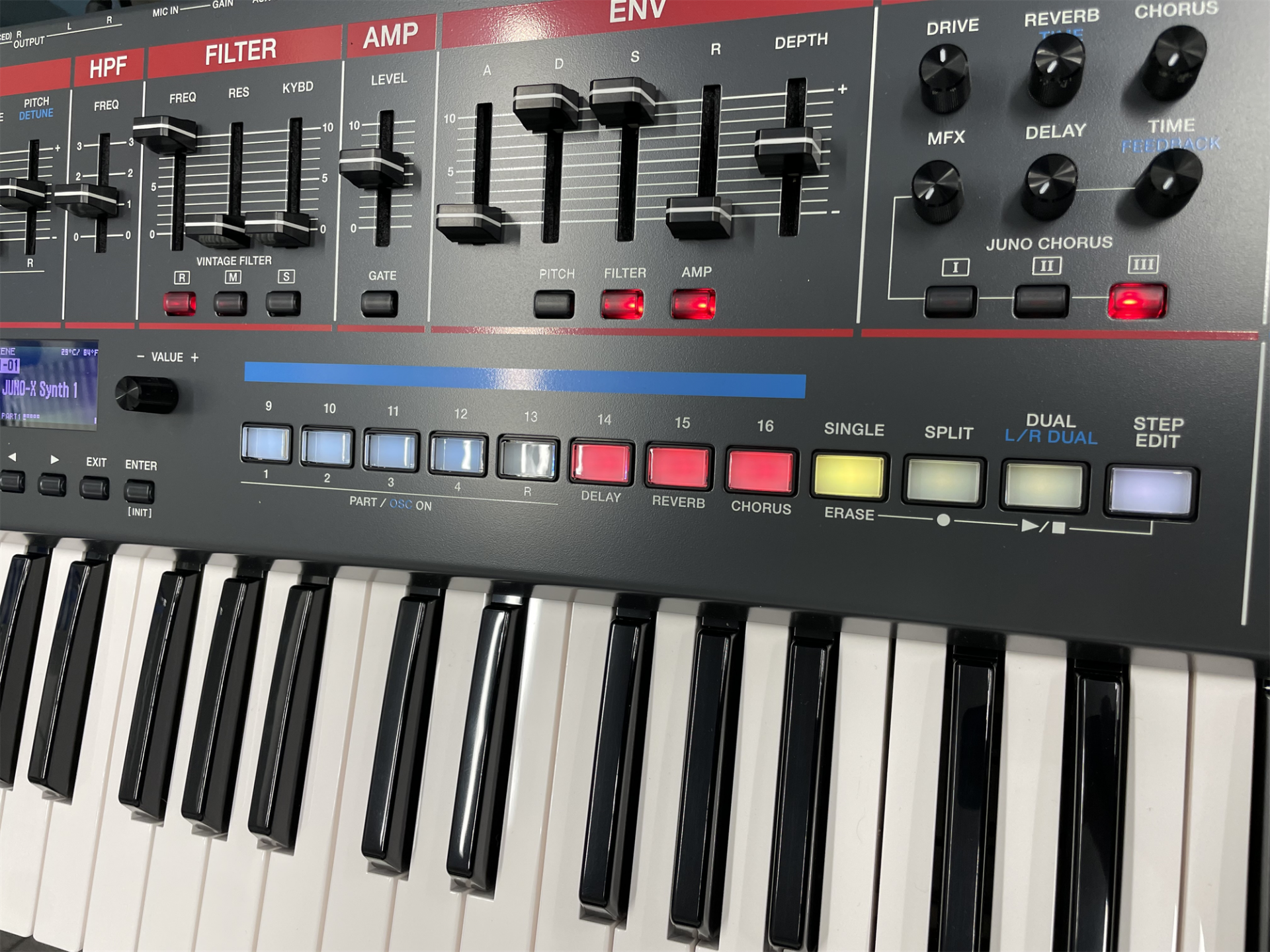 Roland ” JUNO-X ” | ヴィンテージシンセ「JUNO」をZEN-Coreシンセシス