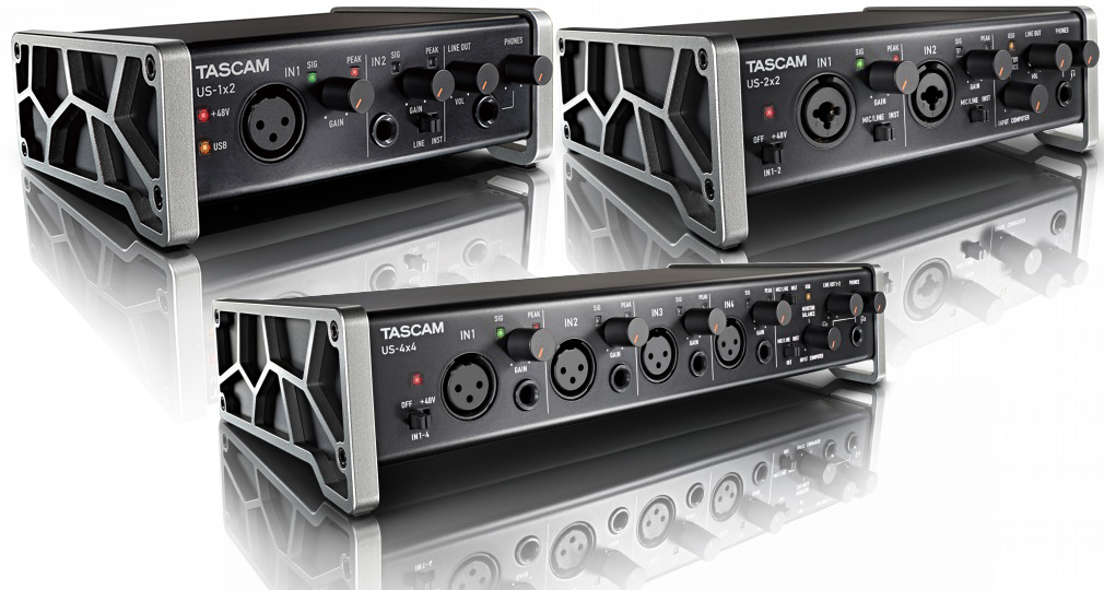 IK Multimedia : iRig BlueTurn | バックライト付きのブルートゥース