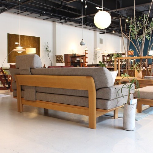 シンプルながらも目を引くNEWラプトソファ | 広島の家具・インテリア