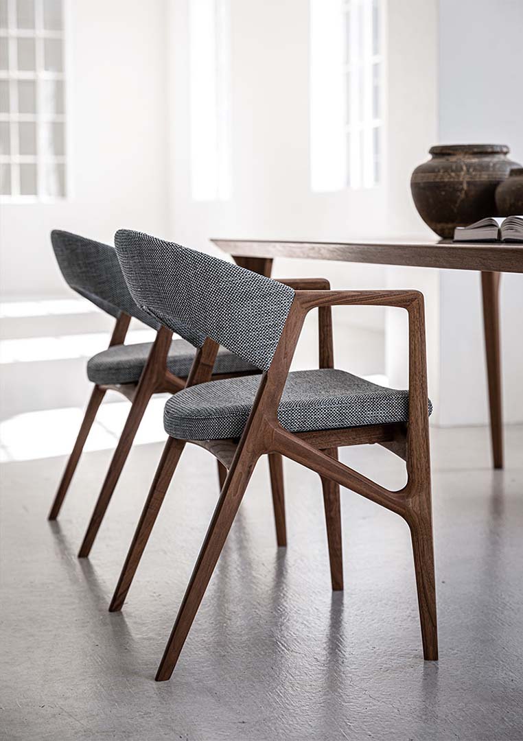 野村不動産インテリアセレクション | Owl アームチェア（脚カラー