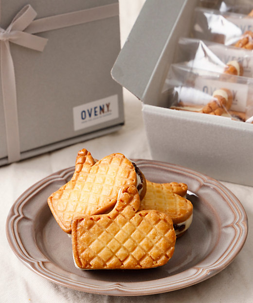 ミトンレーズンバターサンド12個入り | OVEN.Y./オーブン