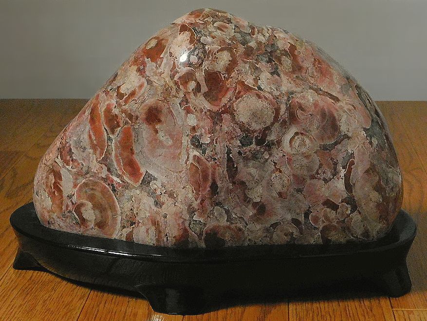 緋山酔恭「山水石美術館」 全国の水石・美石を紹介 越前紋石