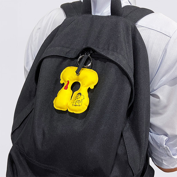 JALとっておきの逸品｜ミニチュアライフベストキーホルダー: JAL