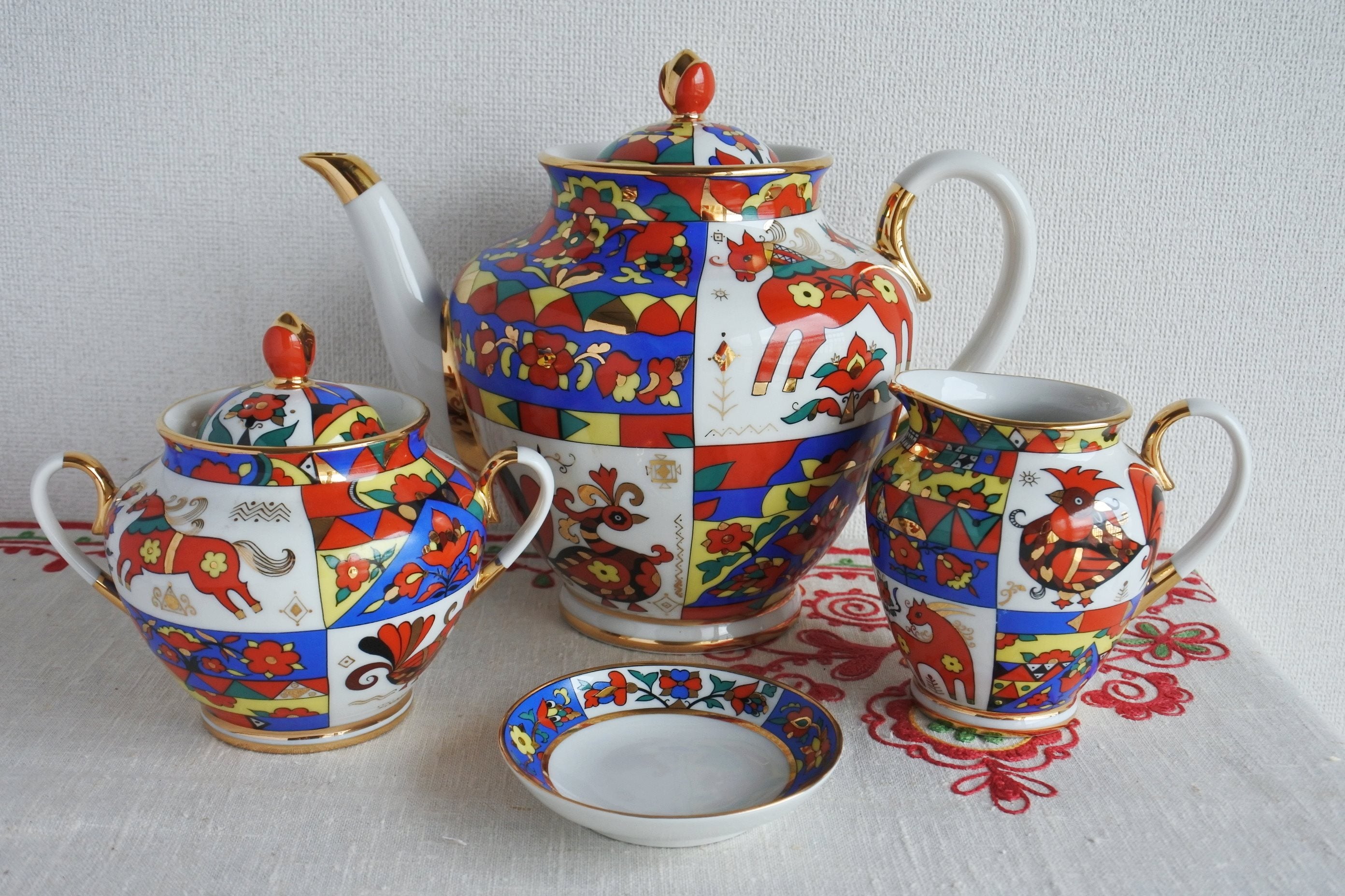 ロシア製陶磁器 ロモノーソフ陶磁器 インペリアルポーセリン ロシアの