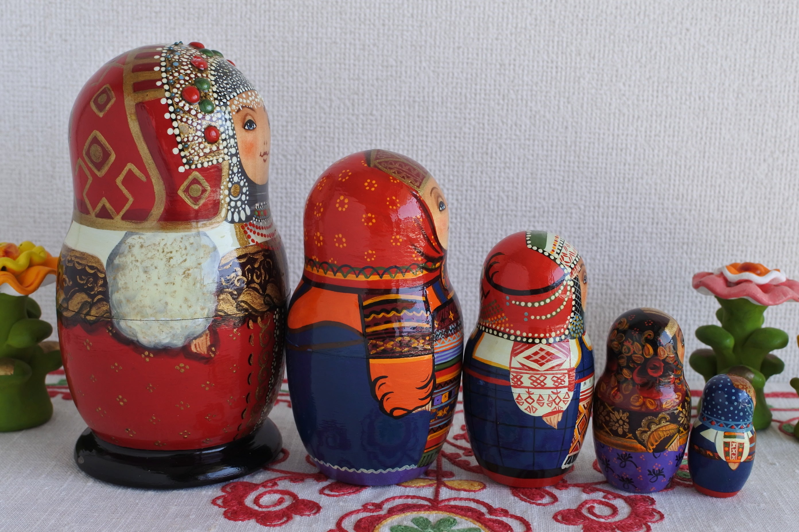 マトリョーシカ ロシア民芸品 作家もの ワーリャ・ダロフェエワ ロシア