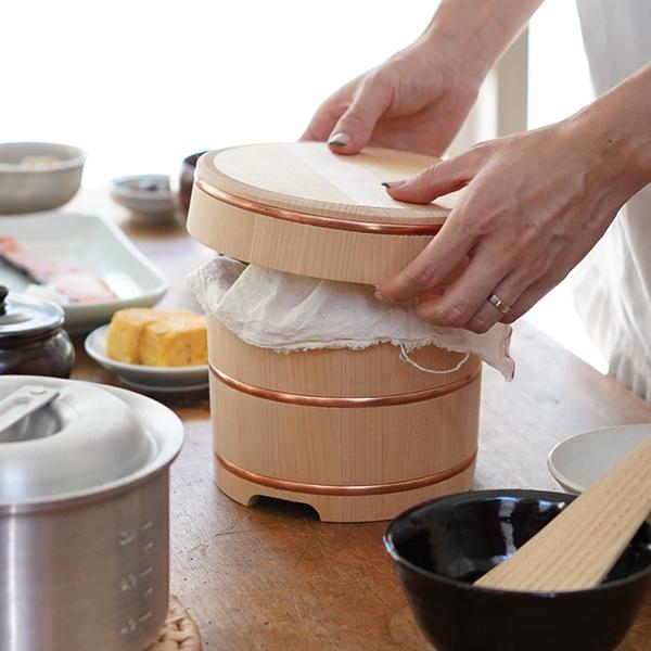 東屋 お櫃 二合 日本製 おひつ 木曽さわら 国産 山一 : がらんどう 手